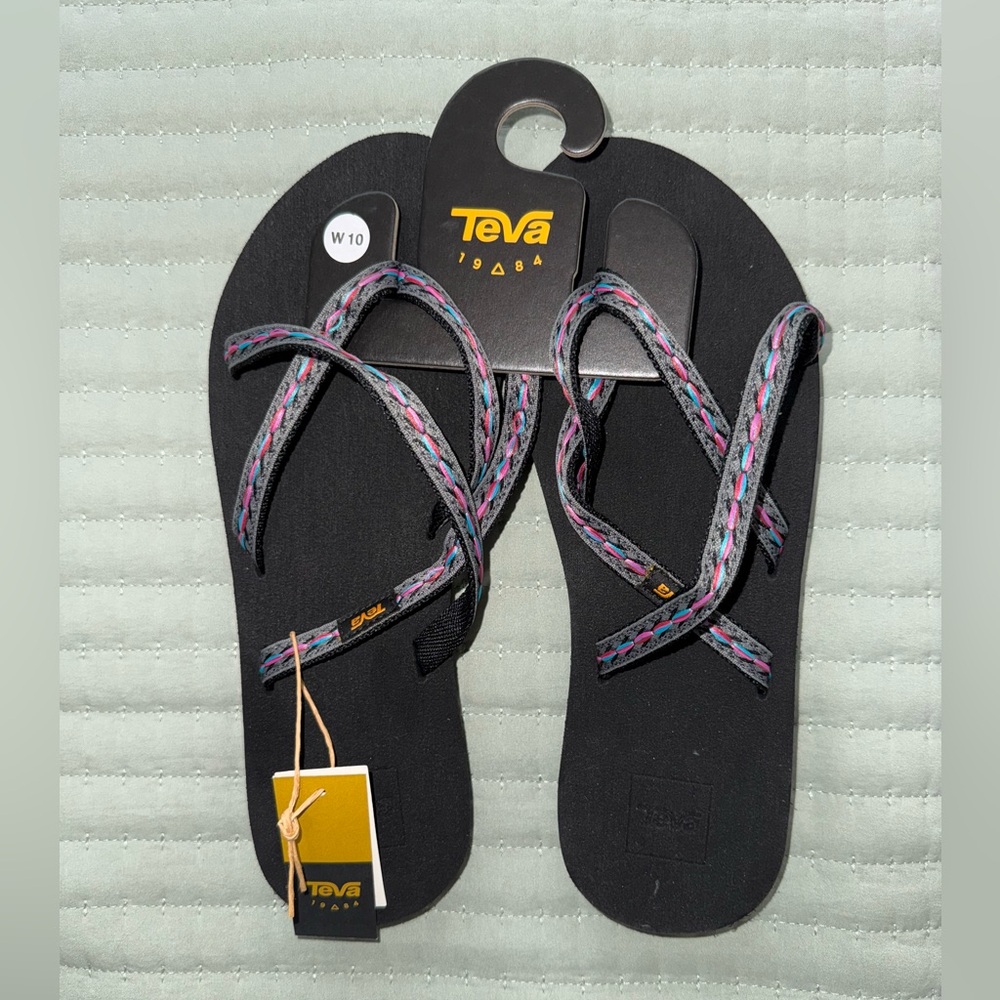 TEVA W OLOWAHU Women’s Shoe- size 10